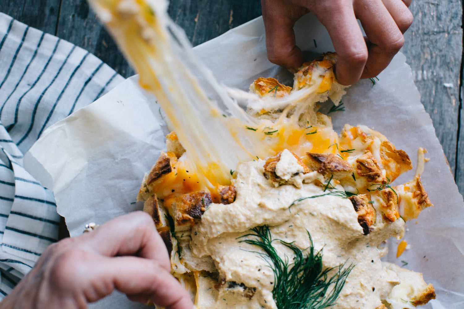 CHEESY PULL-APART BREAD